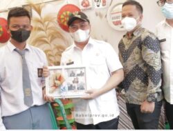 Gubernur Erzaldi Kunjungi Stand Babel Edu Fair 2021