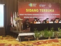 Syahrial Wakili Molen Menghadiri Sidang Terbuka Senat Poltekes Kemenkes Dalam Rangka Wisuda