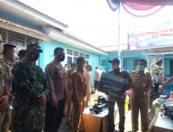 Bupati Bangka, Serahkan 5 Unit Perahu Dengan Nilai Rp 441 Juta Kepada Nelayan