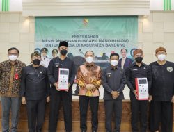 Dirjen Zudan Apresiasi Bupati Bandung Bagikan 31 Mesin ADM ke Desa-desa