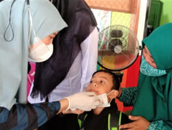 Eva Algafry Berkunjung ke Posyandu Balita Kasih Ibu di Desa Belilik
