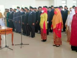 Sebanyak 71 Kepala Sekolah Beserta Pengawas, di Lantik Bupati Bangka