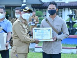 Peringati HPSN 2022, Bupati Bangka Berikan Penghargaan Kepada KSM Dan Bank Sampah
