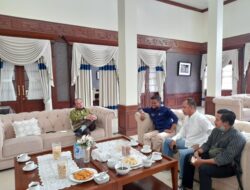 Erzaldi Rosman Silaturahmi Bersama Pengurus SMSI Babel