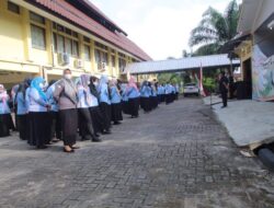 Sekwan Harris AR AP Beri Arahan ke Seluruh PHL Sekretariat DPRD Bangka Belitung Tingkatkan Profesionalisme
