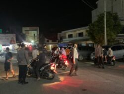 Warga Mentok Terkejut Saat Lihat Tim Gabungan Satgas Vaksin di simpang Masjid Jami