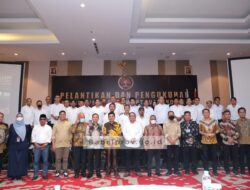 Sekda Naziarto Hadiri Acara Pelantikan dan Pengukuhan Pengurus PWI Babel