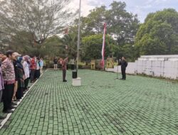 Pimpin Apel Pagi Pegawai, Plt. Ketua DPRD Babel Ingatkan Disiplin Dalam Bekerja