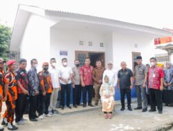 Molen Resmikan Rumah Layak Huni di Kelurahan Melintang