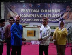 Molen Buka Festival Dambus Kampung Melayu