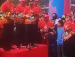 Bupati dan Wakil Bupati Bangka Ajak Masyarakat Jalan Santai