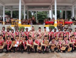 Walaupun Diguyur Hujan, Molen Mengapresiasi Semangat Adik-Adik Pramuka Tetap Tangguh Berdiri 