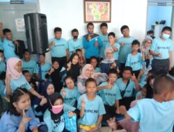 Monica Haprinda Menyapa Anak-Anak Penyandang Disabilitas YPAC dan Panti ABK