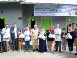 Molen Serahkan Rumah Layak Huni dari BAZNAS