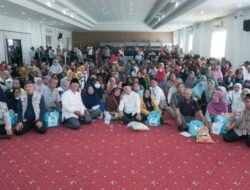 Molen dan Baznas Pangkalpinang Salurkan Zakat ke 400 Kaum Duafa