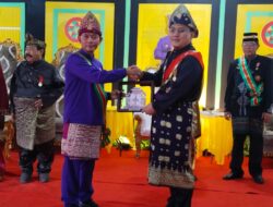 Bupati Mulkan Terima Gelar Kebangsawan Darjah Paduka Seri Mahkota Palembang Darussalam