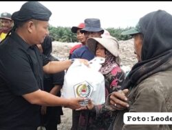 Ke TPA Sidodadi, Ketua Pujakesuma Bagi Bingkisan Sembako