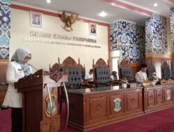 Pj Walikota Lusje Tanggapi Pandangan Umum Fraksi Terhadap Tiga Raperda