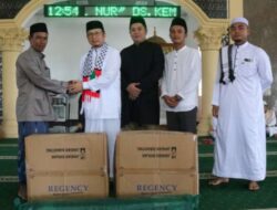 Safari Jumat di Masjid Jabal Nur Desa Kemingking, Bupati Algafry Salurkan Bantuan