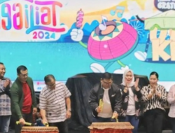 Puncak Kebersamaan: Tutup Malam Perayaan HUT Kota Sungailiat Ke-258 Dimeriahkan oleh M. Haris dan Warga