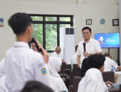 Wakil Direktur Utama MIND ID dan PT Timah Perkuat Generasi Muda Lewat Dukungan Pendidikan di Pemali Boarding School
