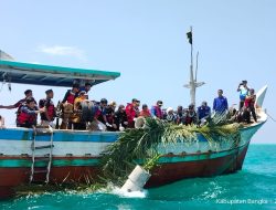 PT Timah Dorong Ekonomi Nelayan Lewat Program Rumpon Hijau di Bangka