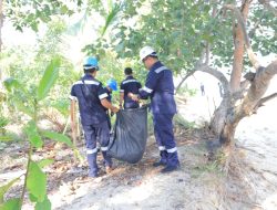 Bersih Pantai dan Tanam Pohon, PT Timah Ajak Masyarakat Kundur Jaga Lingkungan