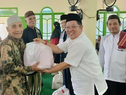 Safari Jumat di Tanjung Gunung, Pemkab Bateng Serahkan Bantuan dan Santunan