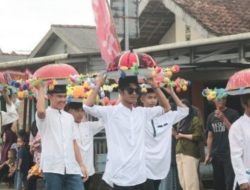 Pawai Arakan Telur Desa Namang Meriahkan Peringatan Maulid Nabi