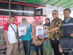 Mobil Sehat PT Timah Tbk Sapa Warga di Area Wisata Bozem Mentok, Dukung Bazar UMKM Lokal