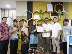 Dukung PAD, PT TIMAH Tbk Terima Penghargaan Tertinggi Pajak Air Permukaan