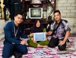 Ringankan Beban Warga, PT TIMAH Tbk Salurkan Bantuan Pengobatan bagi Mardiana Penderita Kanker di Karimun