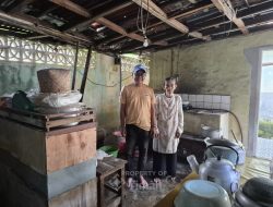 Dapur Roboh, Nenek 68 Tahun di Belitung Ini Dapat Bantuan Renovasi dari PT Timah