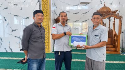 PT TIMAH Bantu Masjid Baiturrahman di Jebus, Salurkan Tiga Unit AC untuk Kenyamanan Jamaah