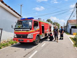 PT TIMAH Salurkan Air Bersih untuk Warga Pangkalpinang