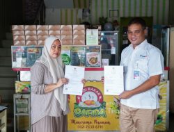PT TIMAH Fasilitasi Sertifikasi Halal 27 Produk UMKM Nasi Bakar Safira